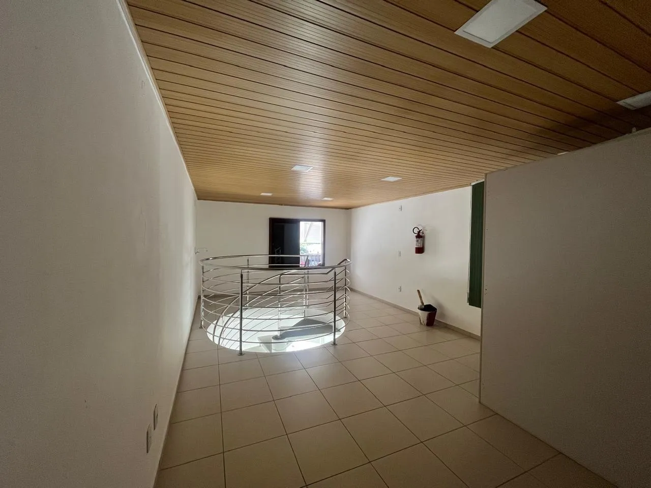 Excelente sala comercial térrea no Encano — foto 5