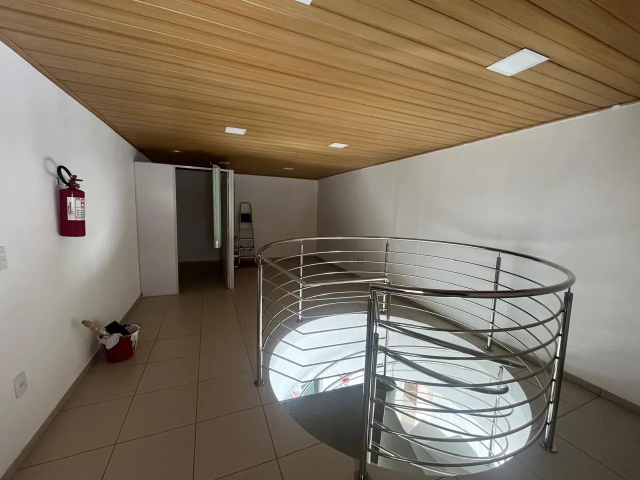 Excelente sala comercial térrea no Encano — foto 6