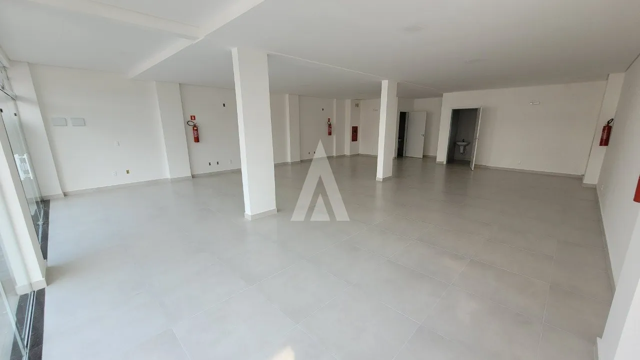 Sala Comercial à venda no bairro Fátima em Joinville, por R$ 700.000.00. — foto 4