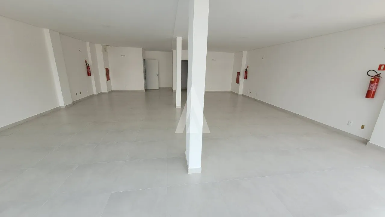 Sala Comercial à venda no bairro Fátima em Joinville, por R$ 700.000.00. — foto 7