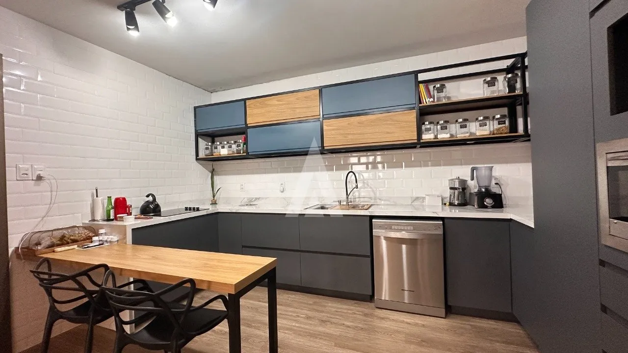 Casa Comercial à venda no bairro Bucarein em Joinville, por R$ 1.200.000.00. — foto 4