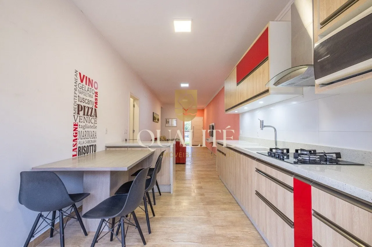 Casa à venda com 3 quartos e 1 suíte, 1 vaga, 224m² no Cachoeira do Bom Jesus, Florianópolis - foto 1