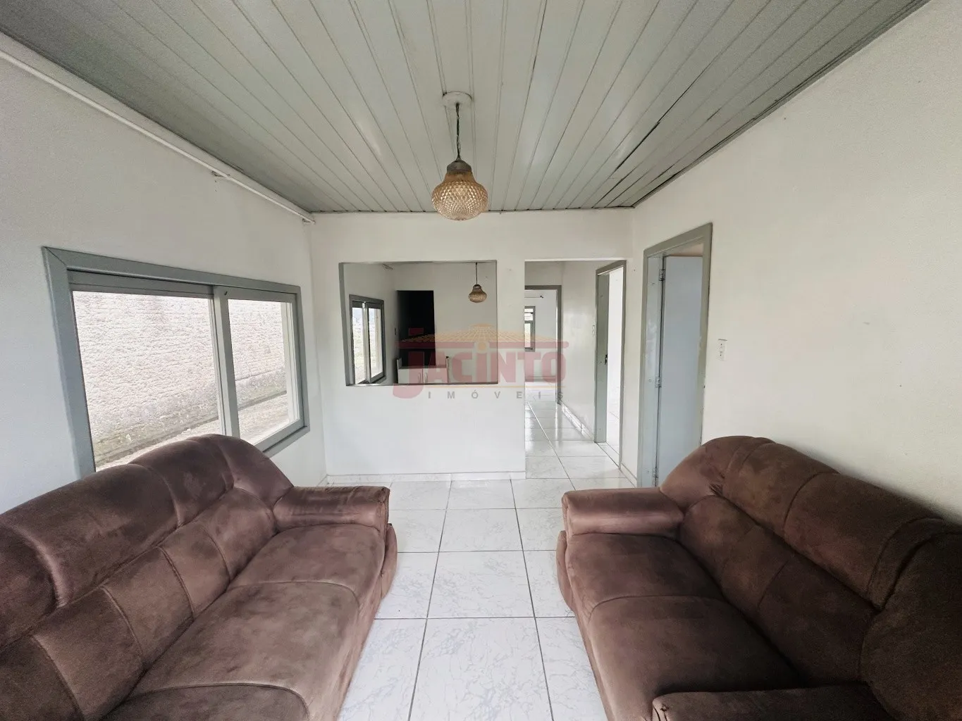 Casa de 2 pavimentos, opção para moradia e locação, no Bairro Fortaleza. — foto 4