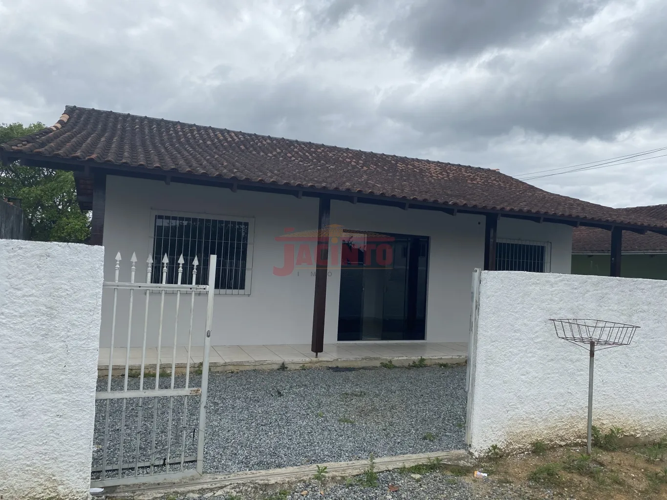 Casa de alvenaria com 3 quartos, no bairro Fortaleza. - foto 1