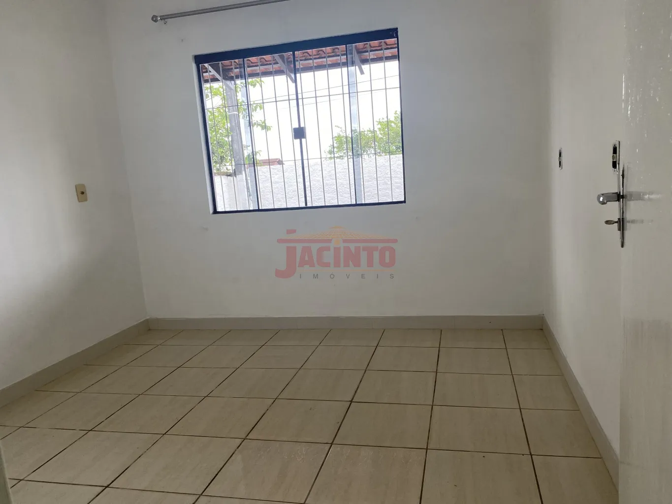 Casa de alvenaria com 3 quartos, no bairro Fortaleza. — foto 7