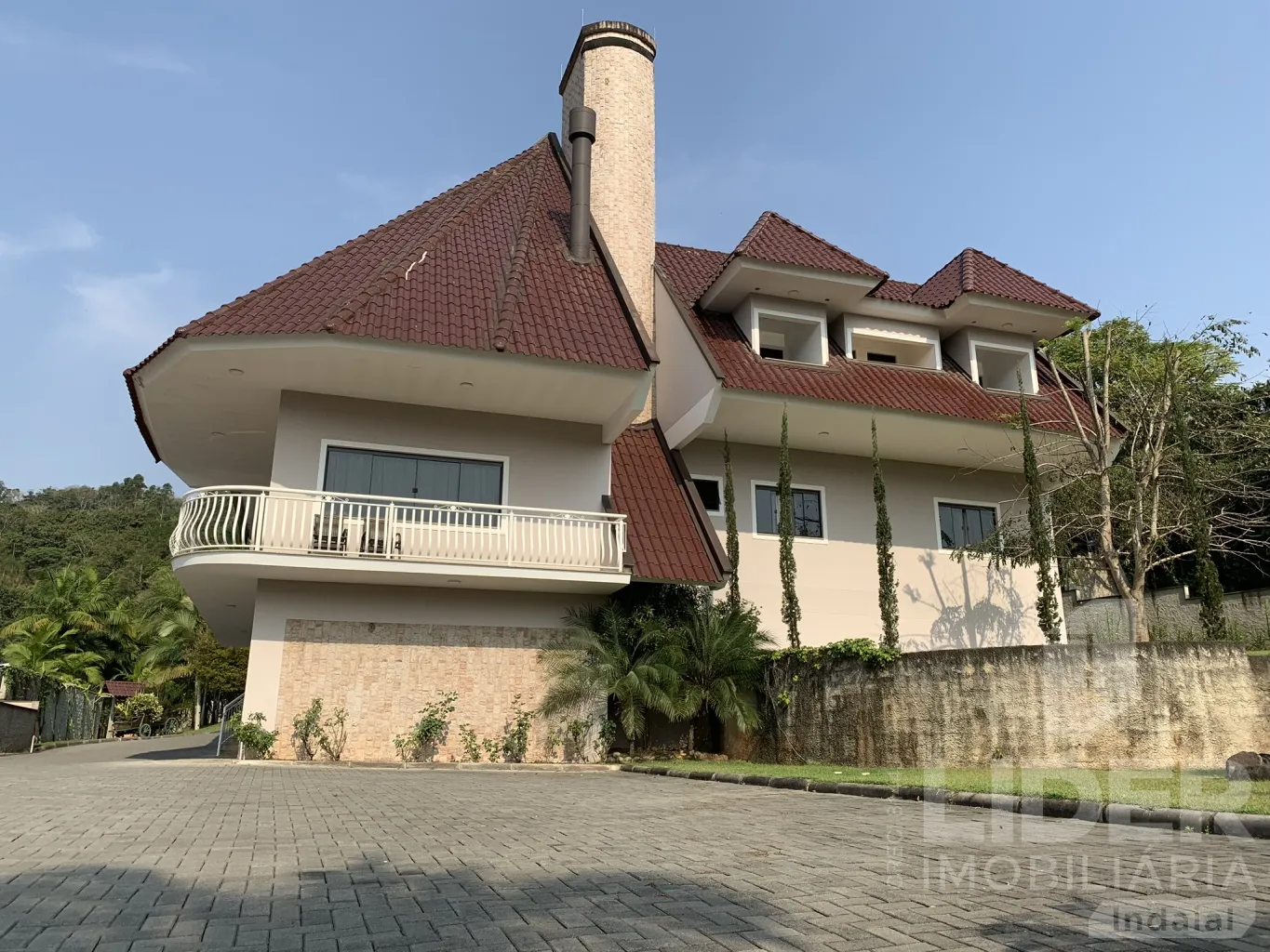 Mansão Linda e Imponente - foto 1