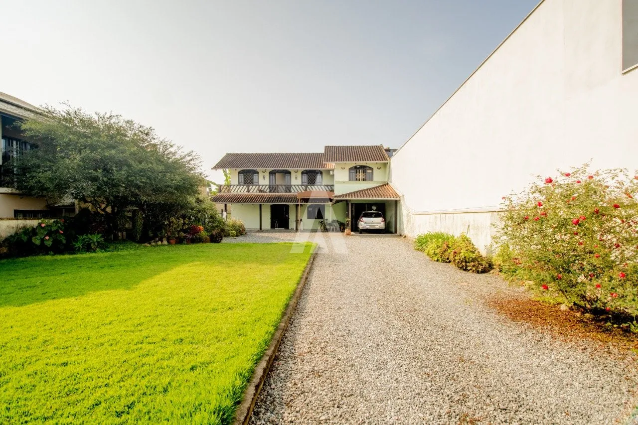 Casa com 3 quarto(s) à venda no bairro Floresta em Joinville, por R$ 810.000.00. - foto 1