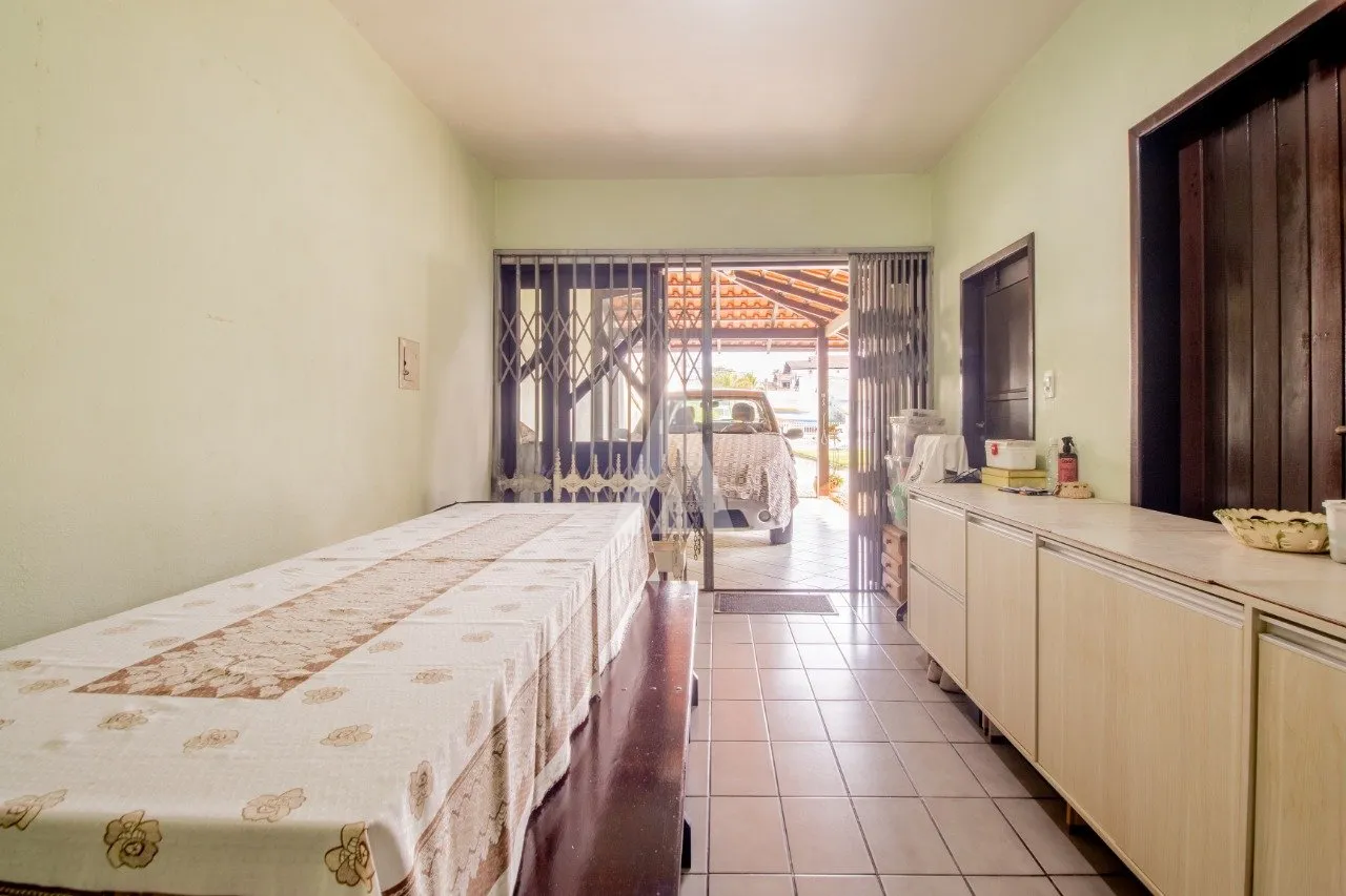 Casa com 3 quarto(s) à venda no bairro Floresta em Joinville, por R$ 810.000.00. — foto 4