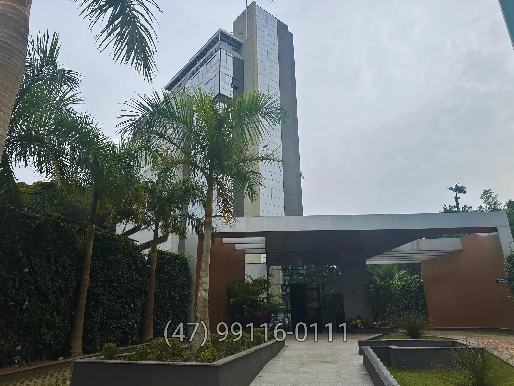 Sala Comercial Nova no Centro Integrado Casa de Blumenau - foto 1