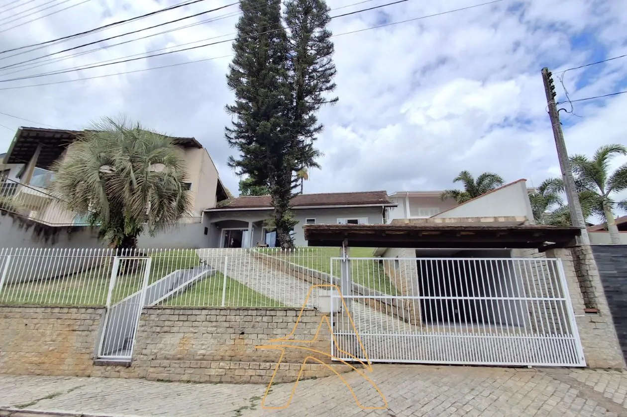 Casa de Alvenaria com 03 dormitórios no bairro Fortaleza — foto 2