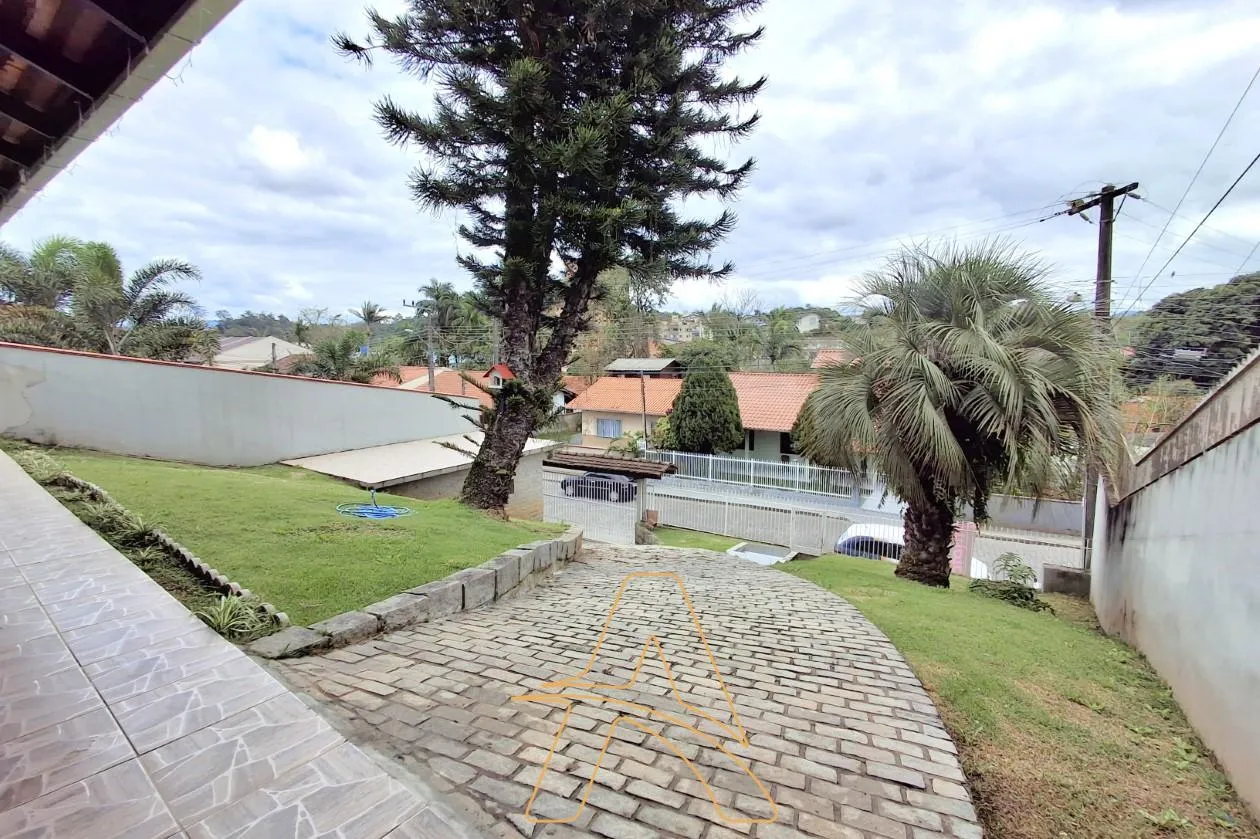 Casa de Alvenaria com 03 dormitórios no bairro Fortaleza — foto 4