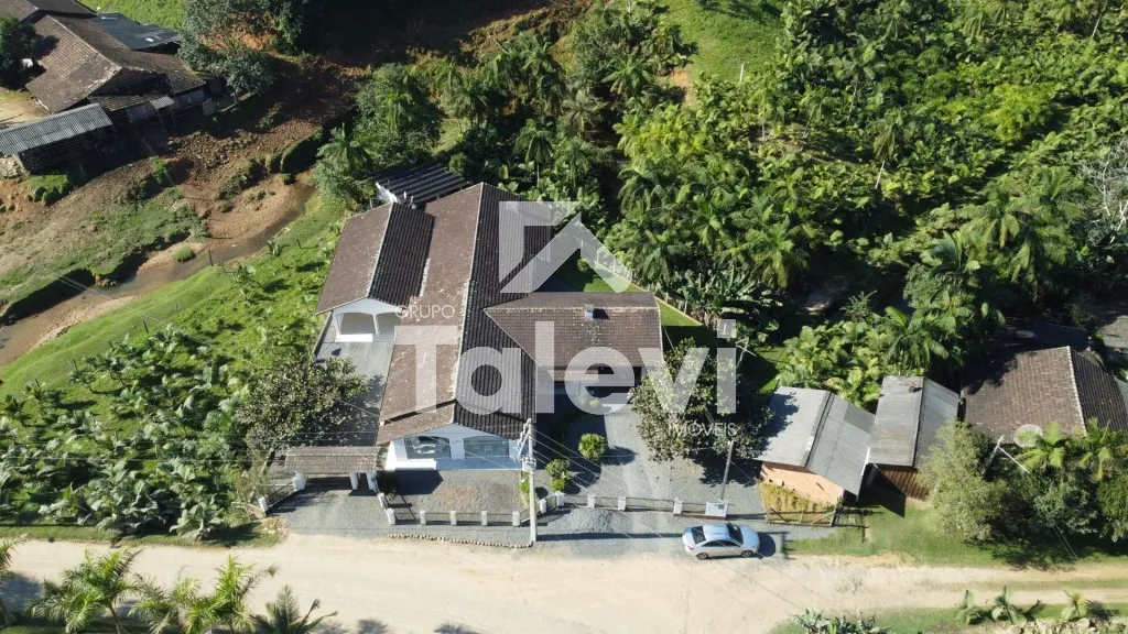 SÍTIO COM CACHOEIRA, NASCENTE E DUAS CASAS NO VALE DO SELKE - POMERODE — foto 3