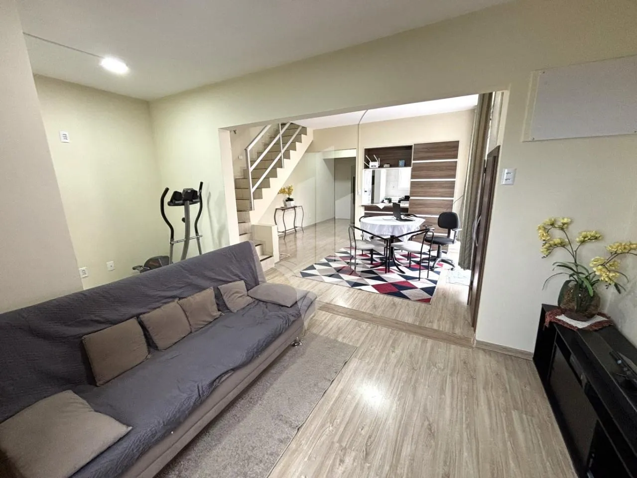 Cobertura duplex semi mobiliada no bairro Victor Konder. — foto 4