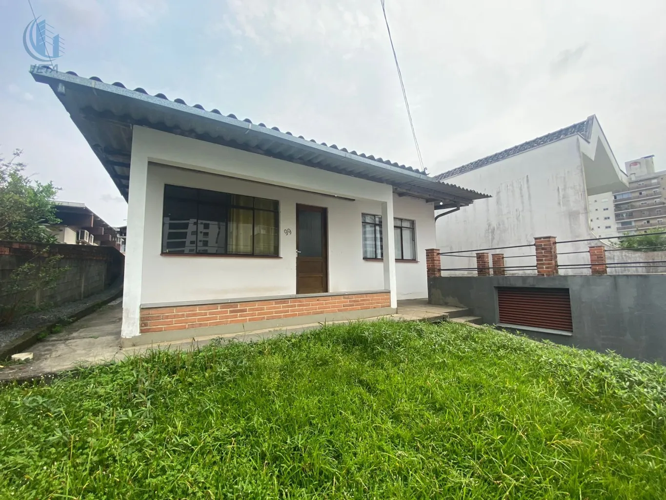 CASA EM LOCAL PRIVILEGIADO DE BLUMENAU — foto 2