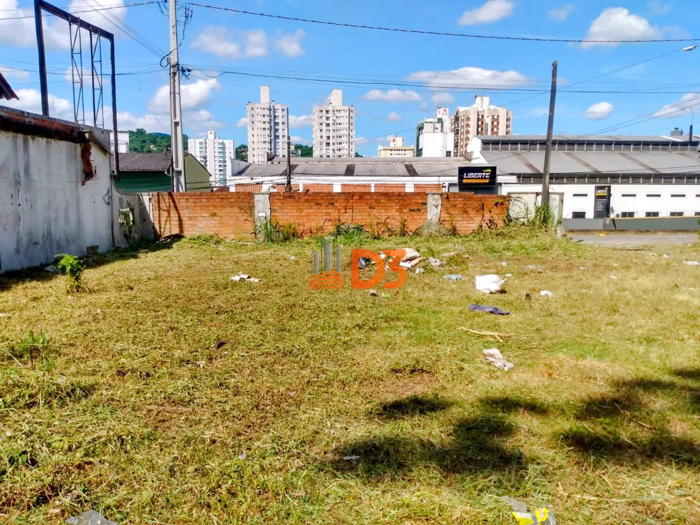 Terreno com 1970m ao lado do centro de Blumenau - foto 1
