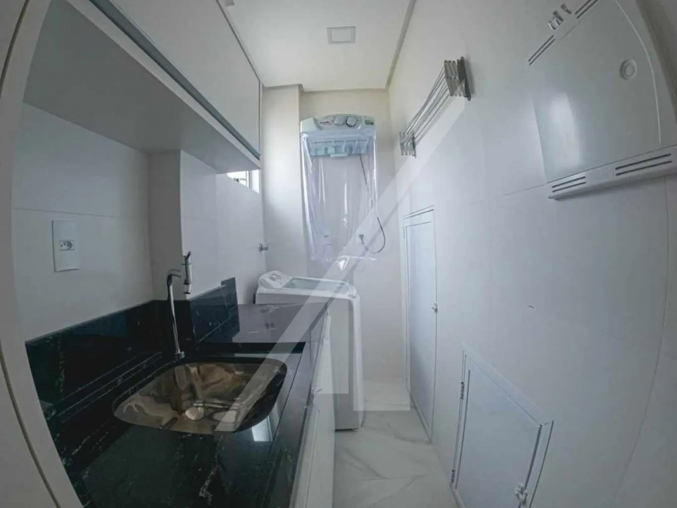 COBERTURA TRIPLEX COM TRÊS SUÍTES, MOBILIADA E FINAMENTE DECORADA - PRAIA DE PEREQUÊ/ PORTO BELO — foto 7