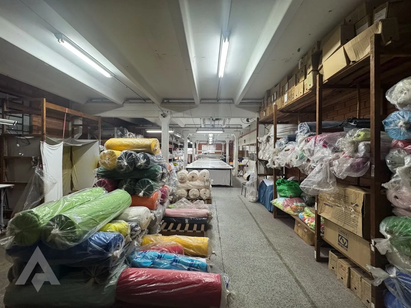 Galpão no bairro Água Verde — foto 7