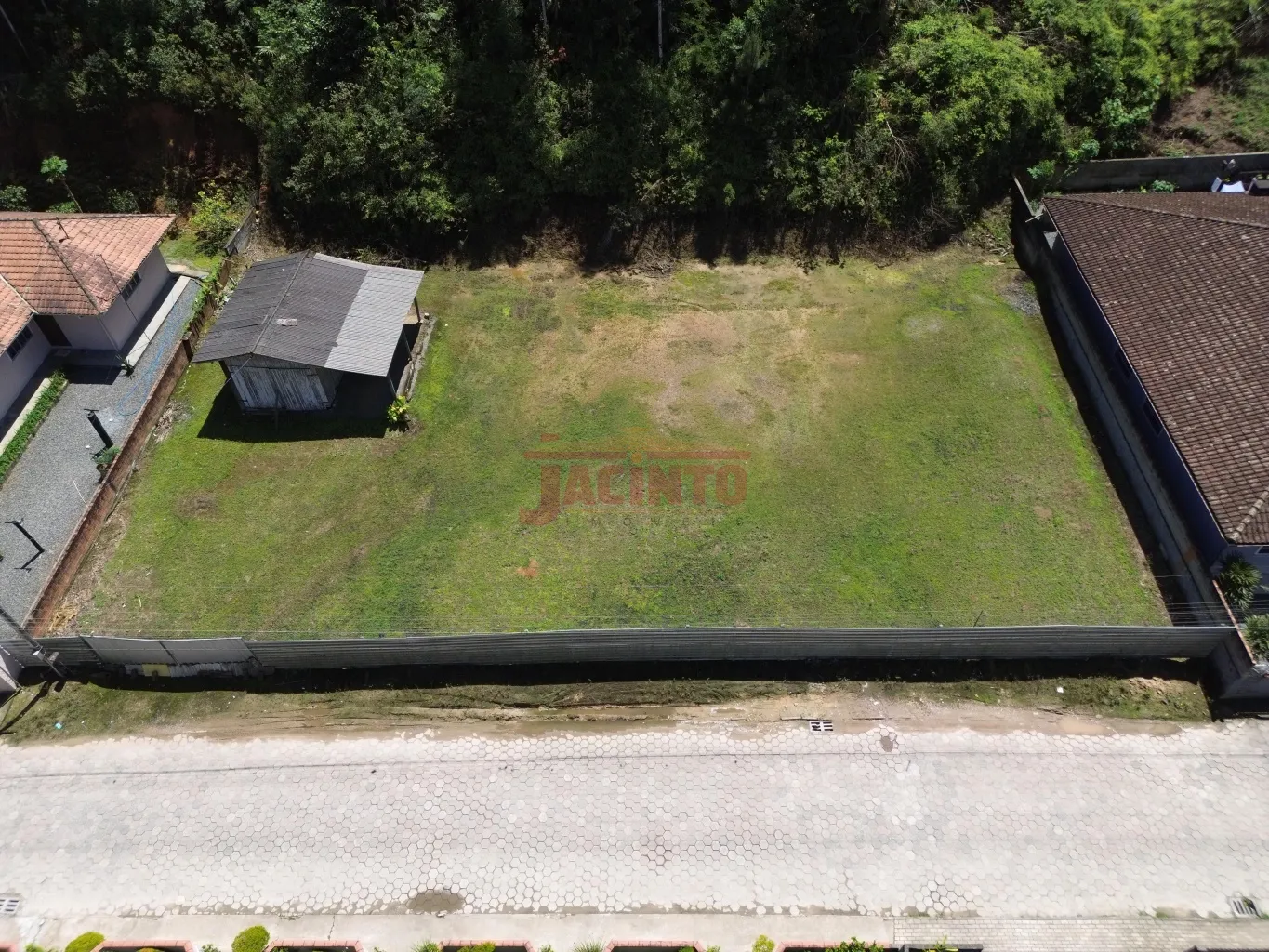 Terreno para Locação com aproximadamente 999m no Bairro Belchior Alto em Gaspar. - foto 1