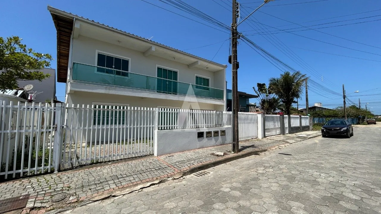 Sobrado com 1 suíte(s) mais 8 quarto(s) à venda no bairro Prainha em São Francisco Do Sul, por R$ 1.300.000.00 - foto 1