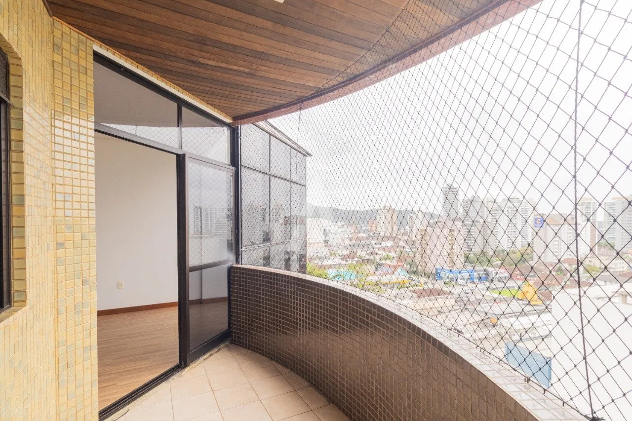 Apartamento com 1 suíte(s) mais 2 quarto(s) à venda no bairro ATIRADORES em JOINVILLE, por R$ 1.100.000.00. — foto 5