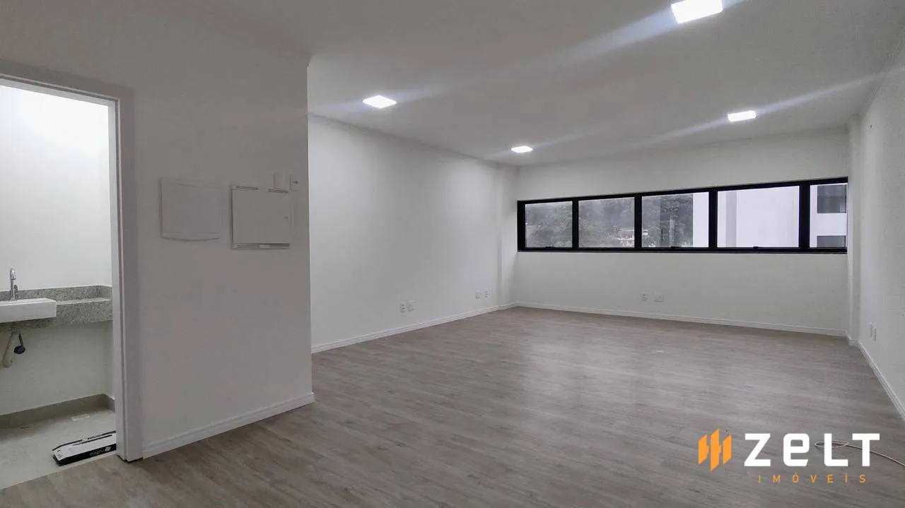 Sala para alugar, 42 m por R$ 2.530,00/mês - Garcia - Blumenau/SC - foto 1