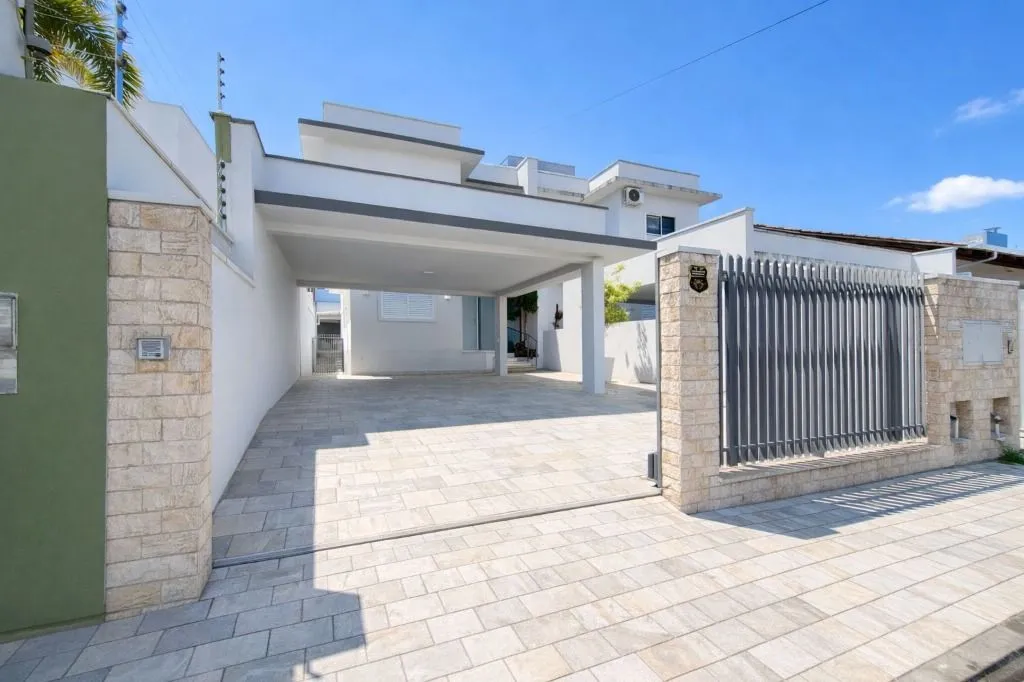 Casa com 5 dormitórios para alugar, 232 m por R$ 3.814,10/mês - Vorstadt - Blumenau/SC — foto 2