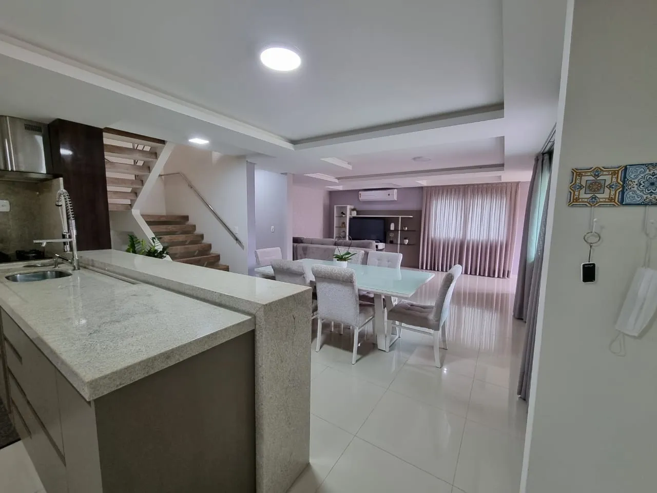 Casa 257,87m - 3 dormitórios - 2 vagas - foto 1