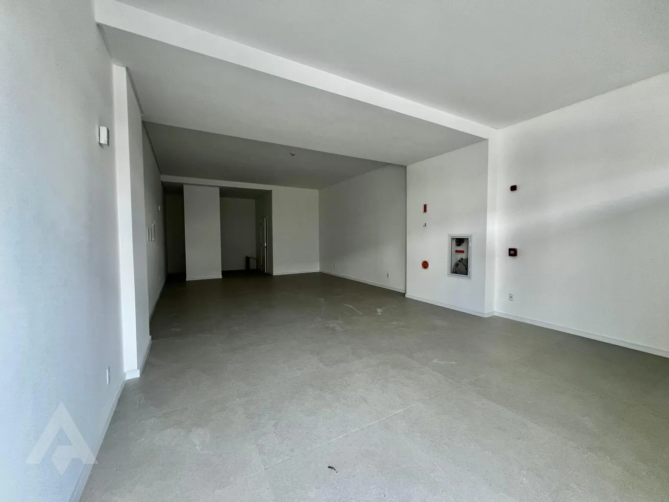 Loja térrea 60,74m para locação por R$ 3.800,00 - Bairro Velha - Blumenau/SC — foto 5