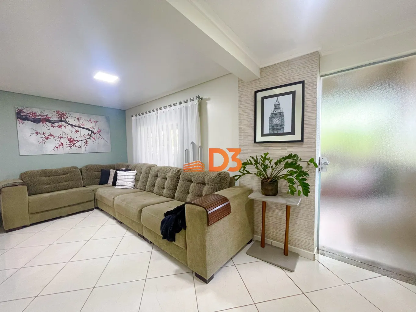 Belíssima casa com 5 dormitórios no início do bairro Garcia — foto 3