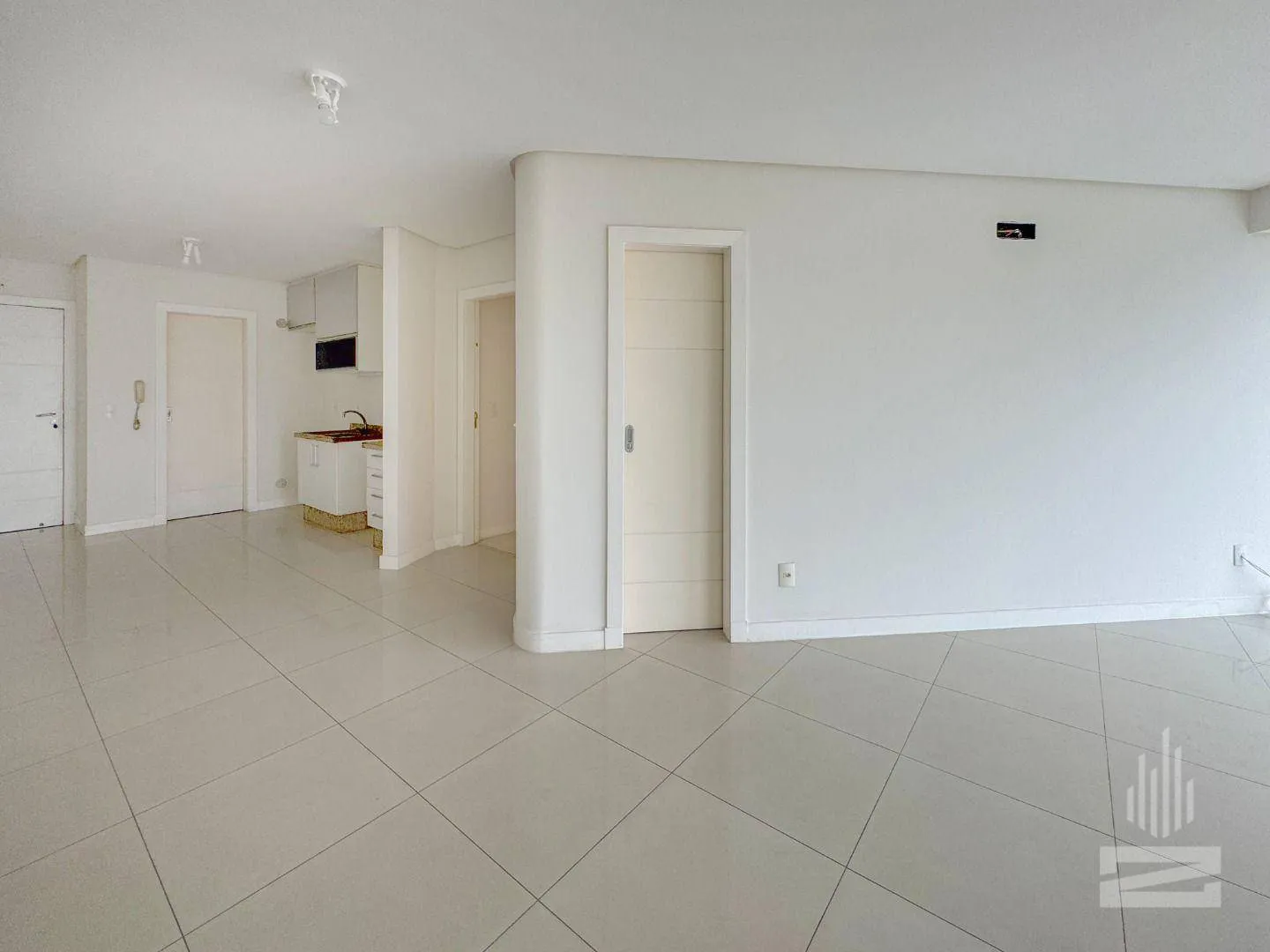 Excelente Apartamento à Venda com 3 Suítes e 103m no bairro Victor Konder em Blumenau — foto 2
