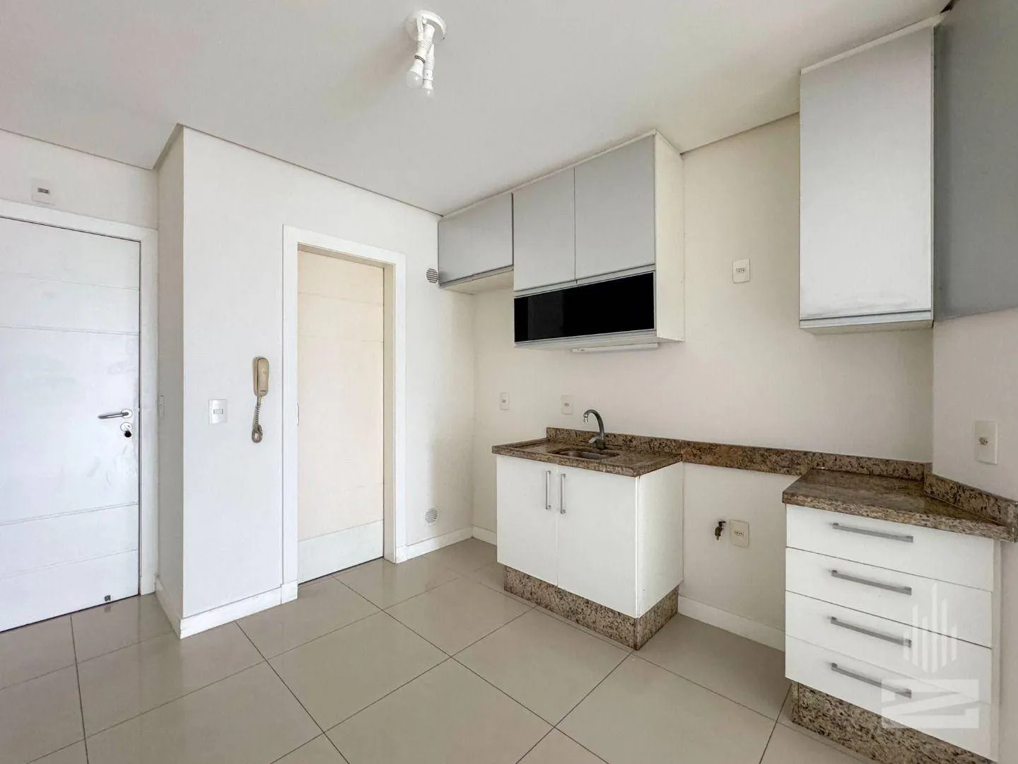 Excelente Apartamento à Venda com 3 Suítes e 103m no bairro Victor Konder em Blumenau — foto 5