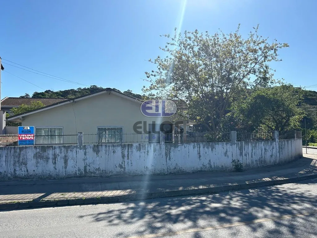 Casa de esquina no Bairro Itinga Joinville - foto 1