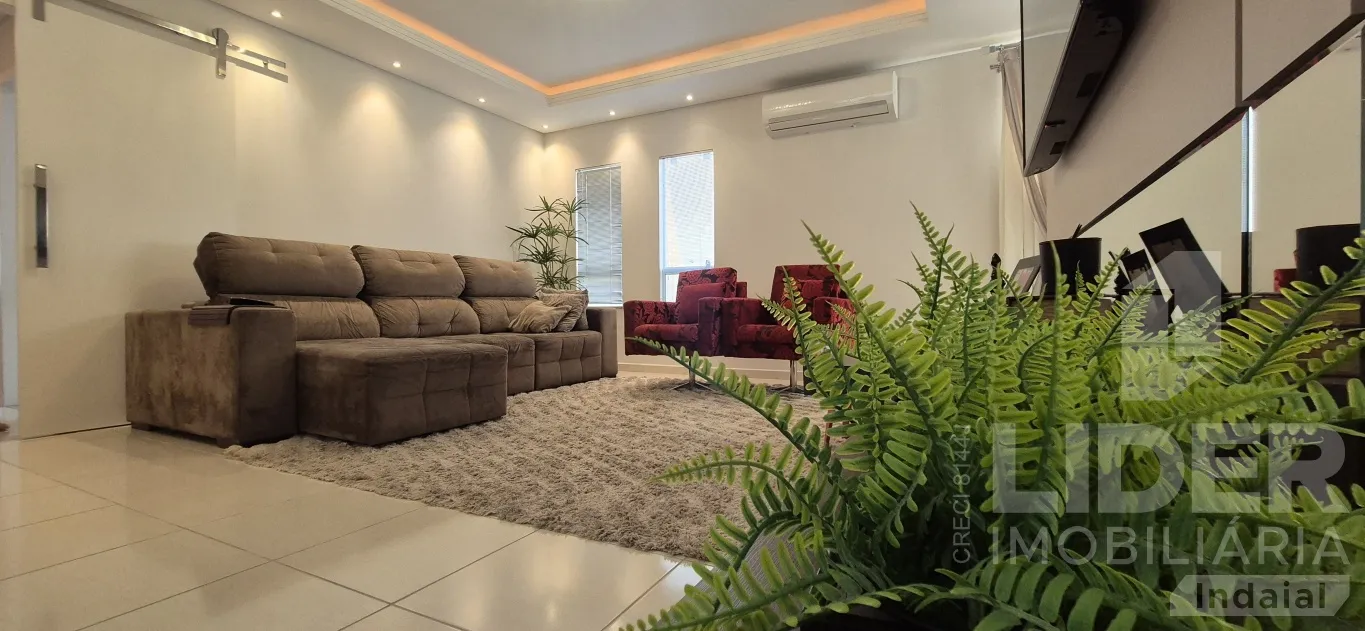 Casa à venda com 3 quartos e 1 suíte, 3 vagas, 197m² no Carijós, Indaial — foto 7