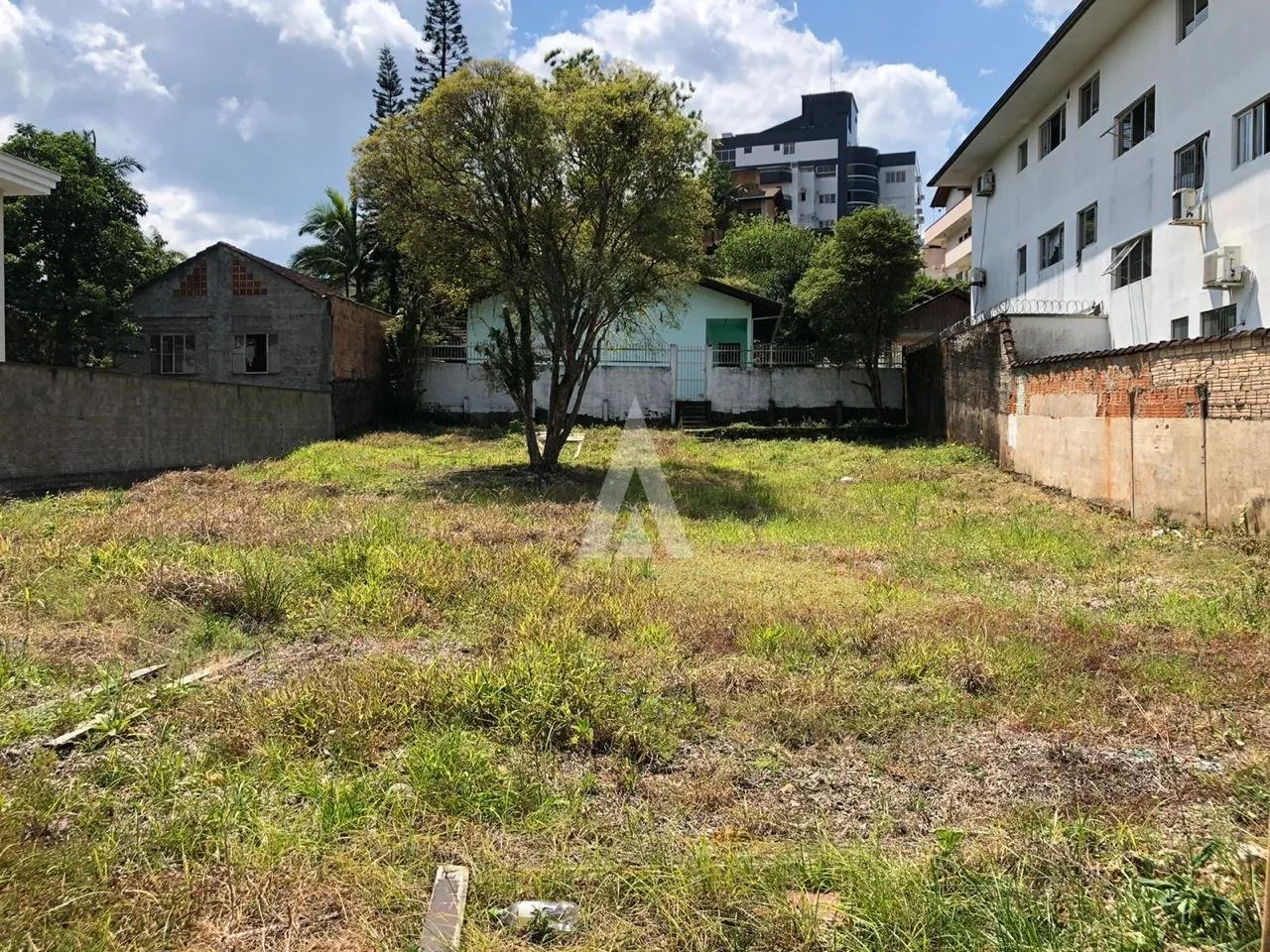 Terreno à venda no bairro Saguaçu em Joinville, por R$ 1.250.000.00. — foto 4