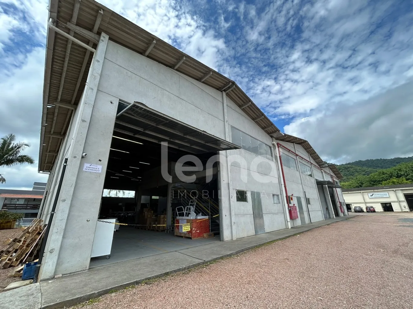 GALPÃO PARA LOCAÇÃO NA ITOUPAVA CENTRAL — foto 2