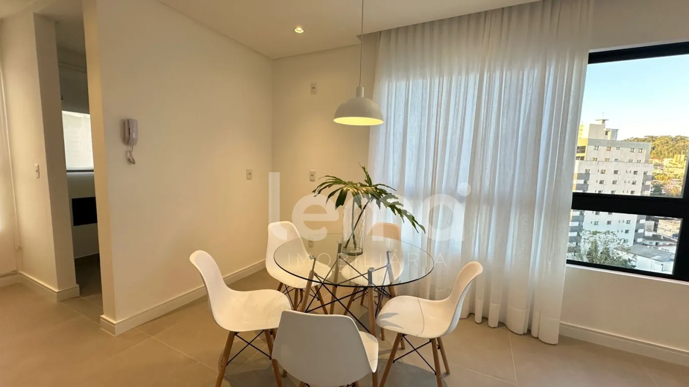 Apartamento semi mobilíado com 2 Quartos à venda no bairro Vila Nova. — foto 4