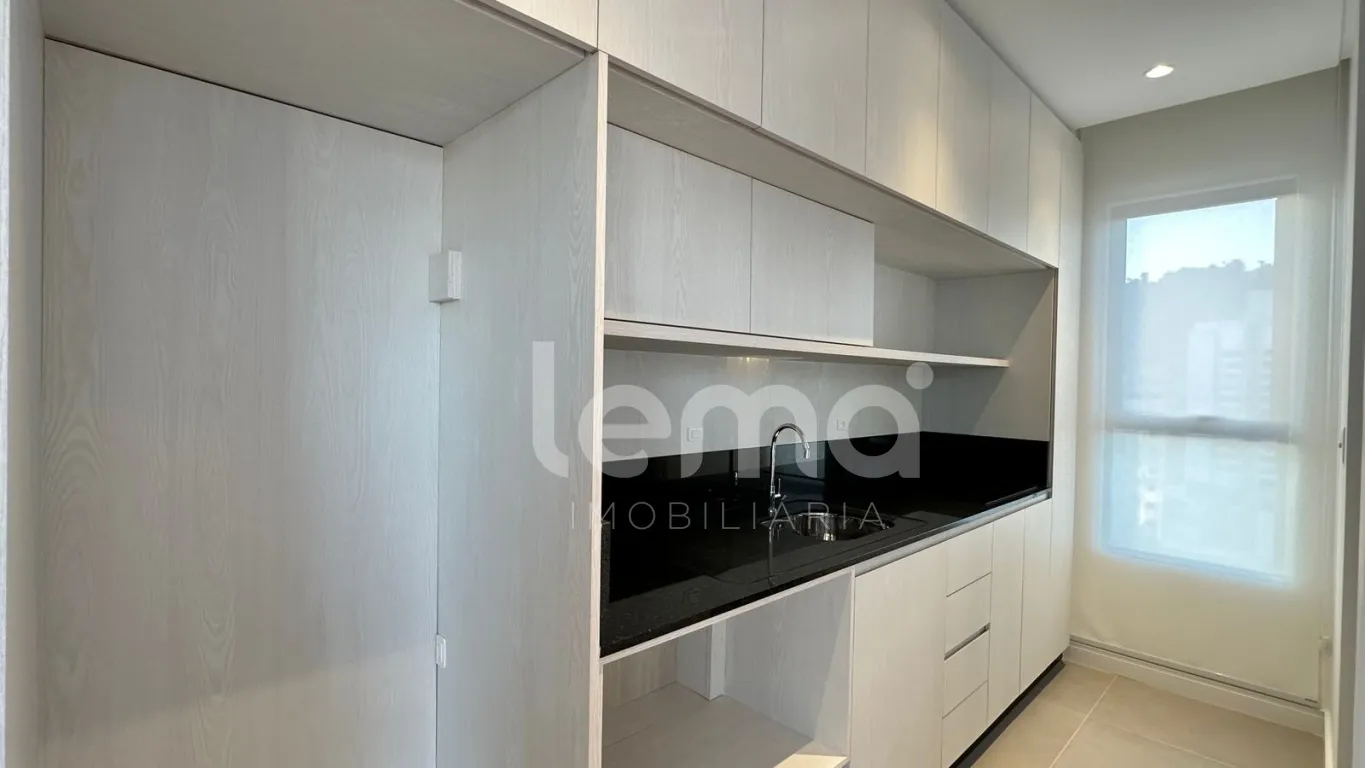 Apartamento semi mobilíado com 2 Quartos à venda no bairro Vila Nova. — foto 5