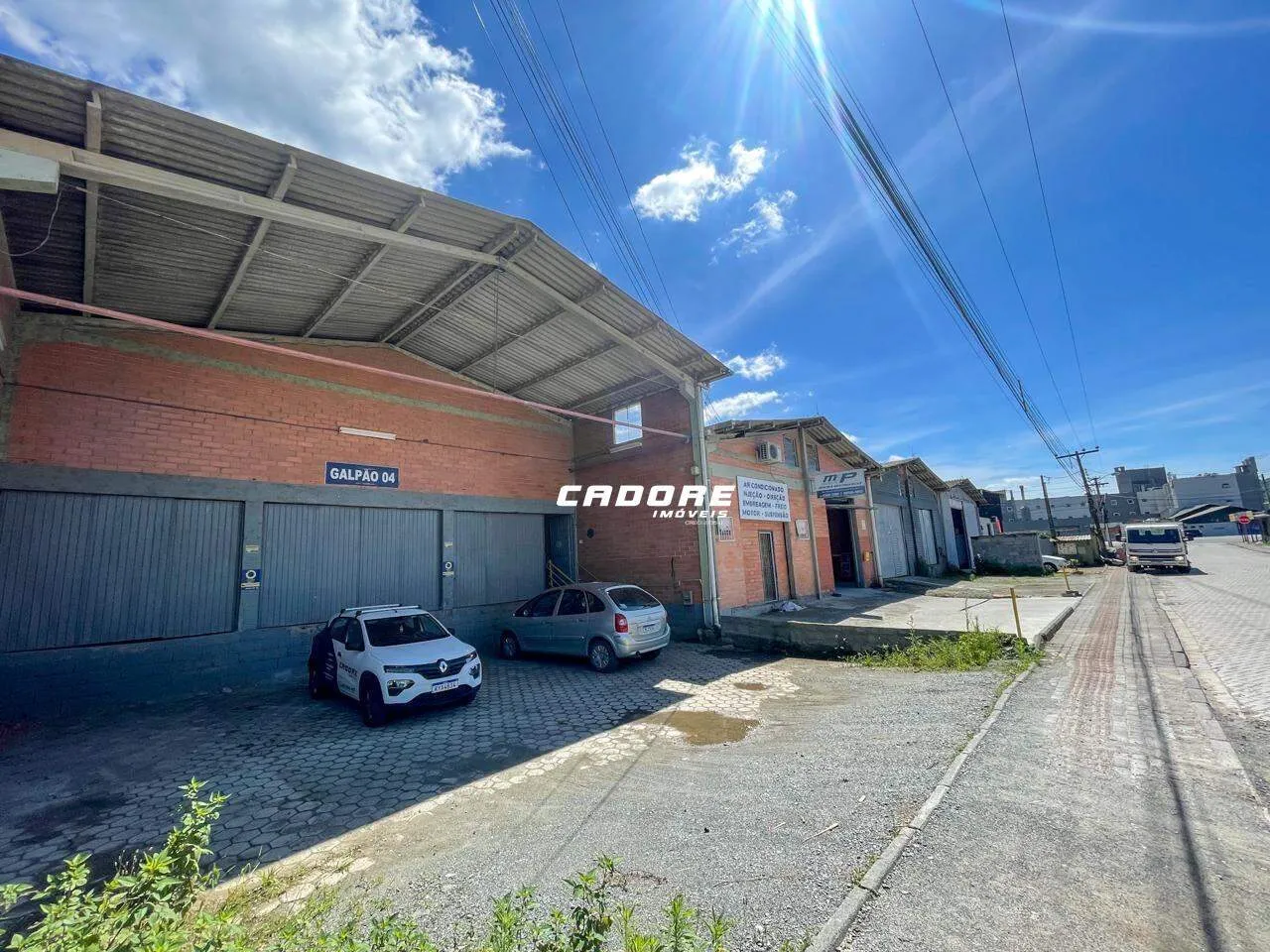 Galpão de aproximadamente 350m no bairro Itoupavazinha - foto 1