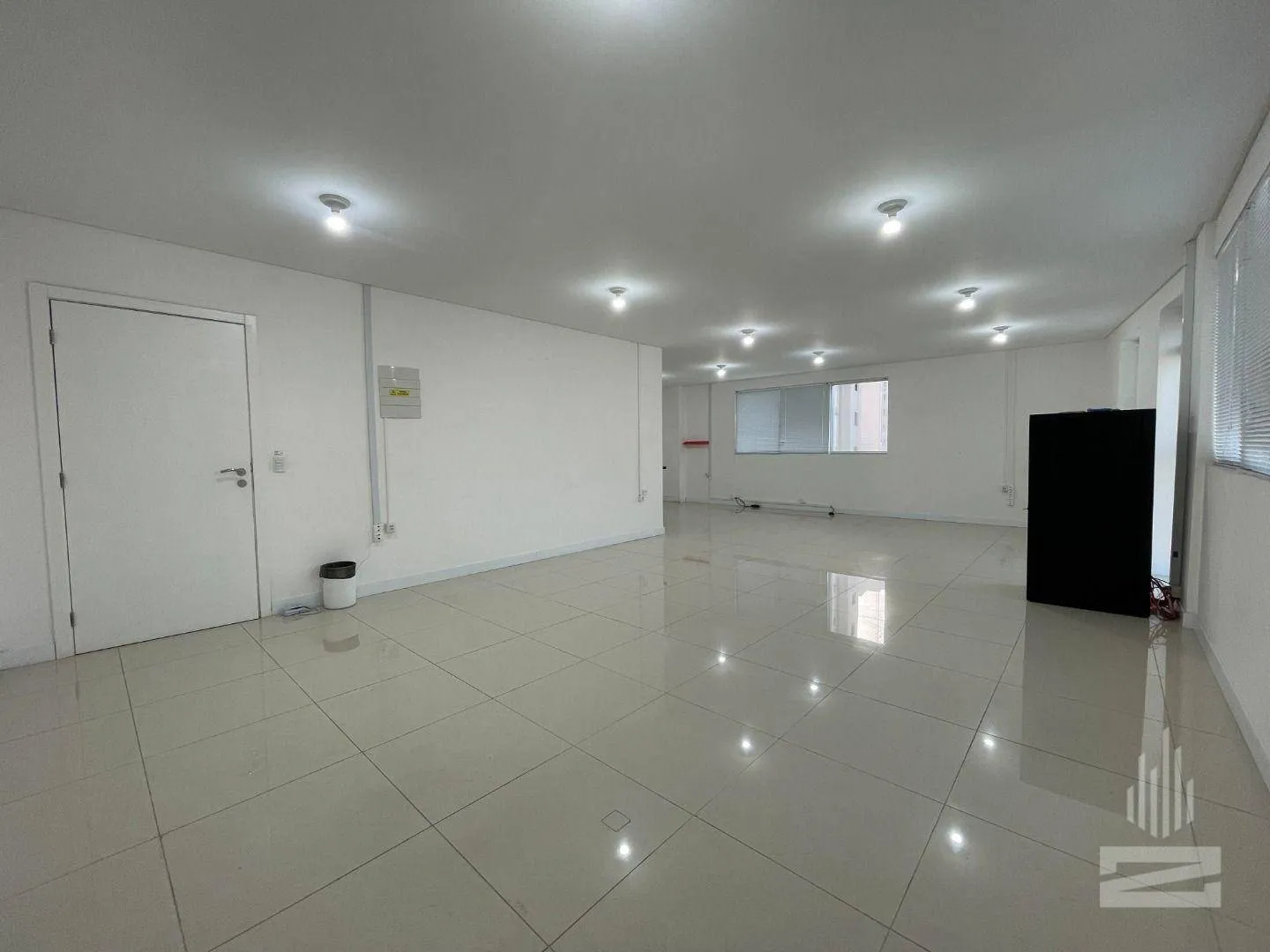Excelente Sala Comercial para Locação com 74m no bairro Jardim Blumenau em Blumenau — foto 4