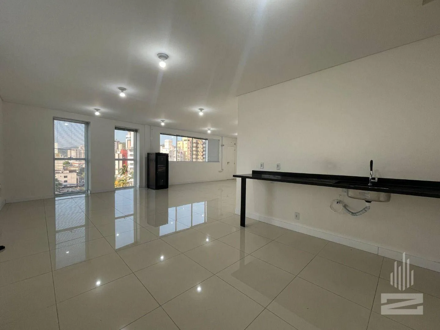 Excelente Sala Comercial para Locação com 74m no bairro Jardim Blumenau em Blumenau — foto 6