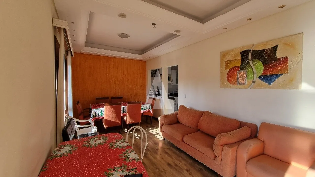 Casa com 1 suíte(s) mais 2 quarto(s) à venda no bairro América em Joinville, por R$ 2.600.000.00. — foto 2