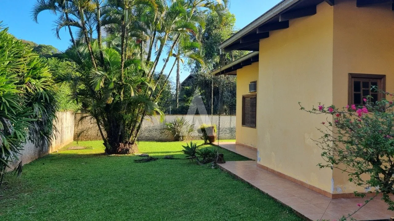 Casa com 1 suíte(s) mais 2 quarto(s) à venda no bairro América em Joinville, por R$ 2.600.000.00. — foto 5