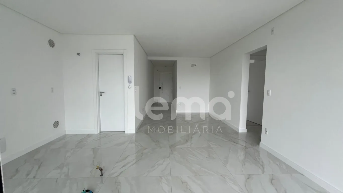 Apartamento novo, localizado no bairro Escola Agrícola. — foto 2