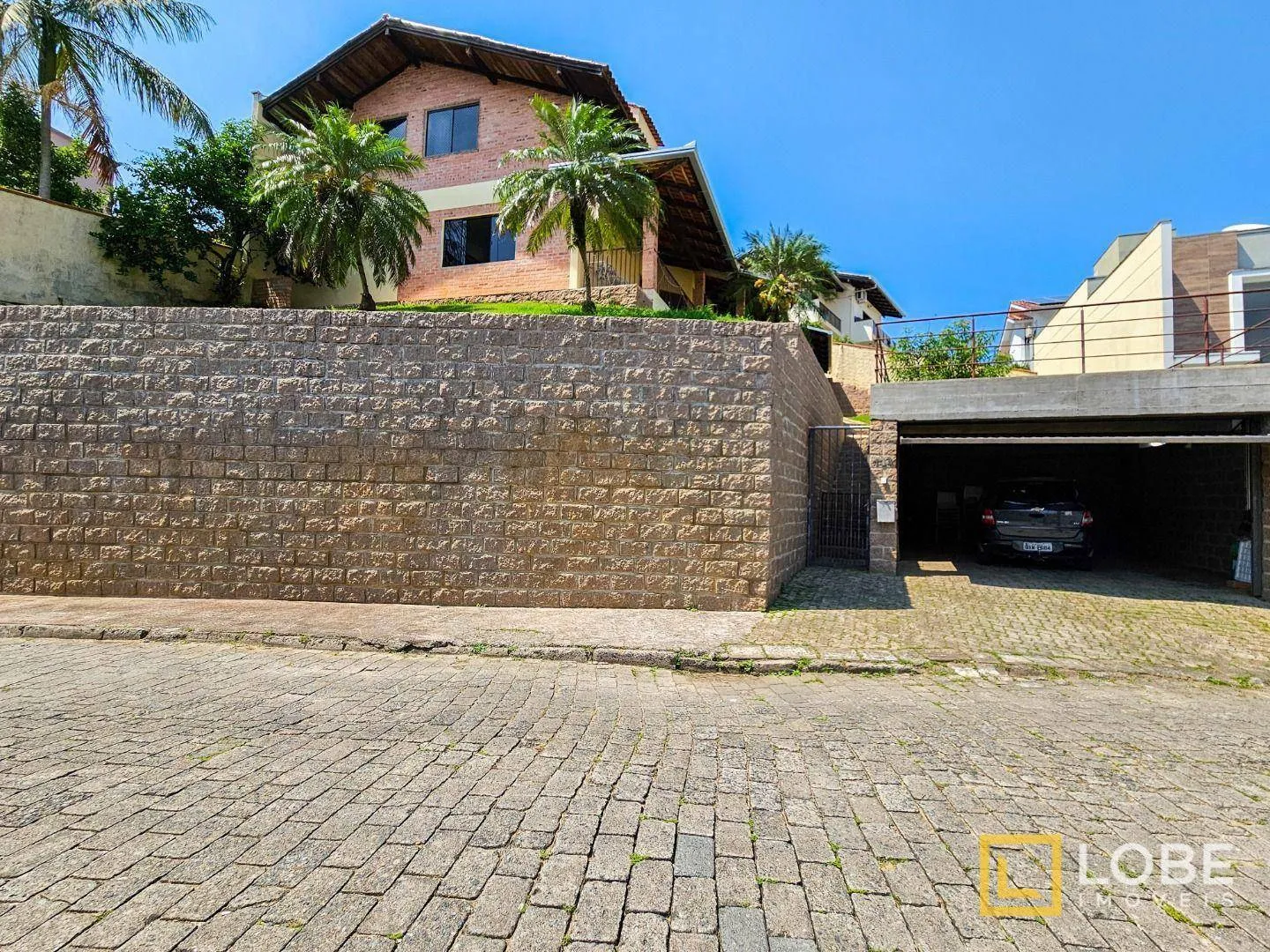 Ampla casa, com vista panorâmica no bairro Escola Agrícola. — foto 2