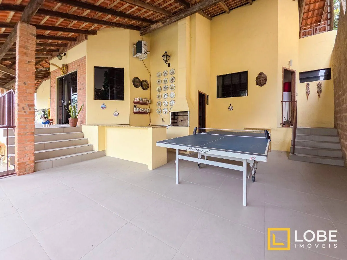 Ampla casa, com vista panorâmica no bairro Escola Agrícola. — foto 6