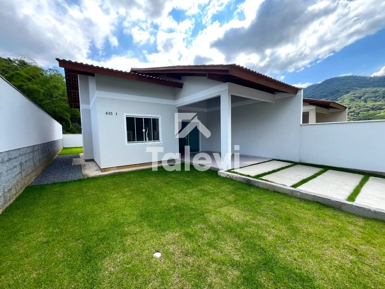 Seu Novo Lar no Coração de Rio dos Cedros - Casa Aconchegante com Espaço Externo e Excelente Localização - foto 1