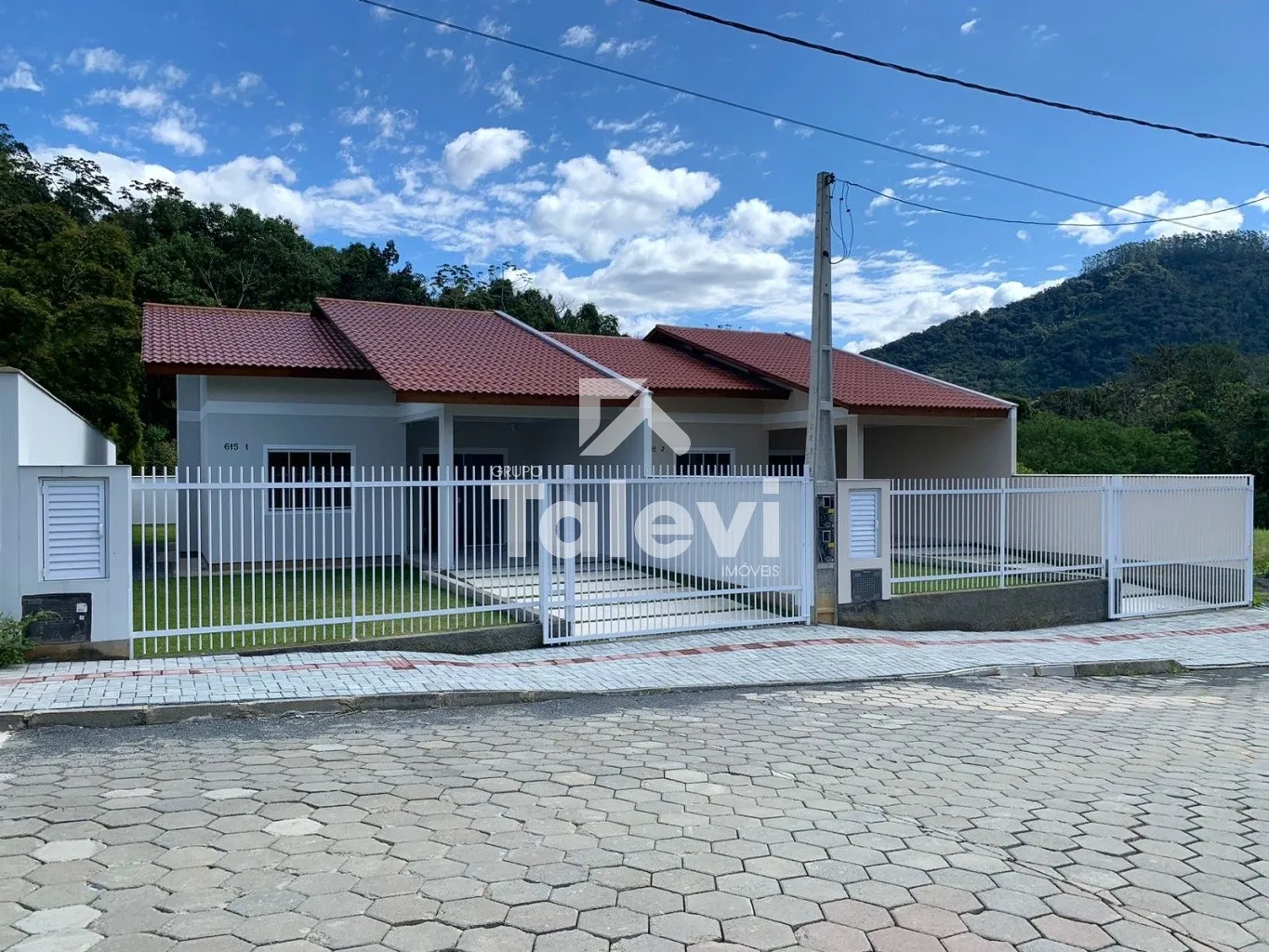 Seu Novo Lar no Coração de Rio dos Cedros - Casa Aconchegante com Espaço Externo e Excelente Localização — foto 3