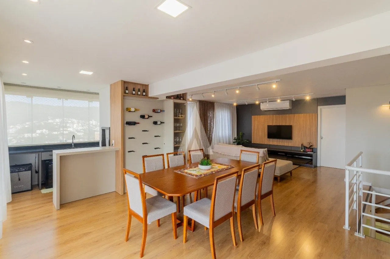 Cobertura com 2 suíte(s) mais 1 quarto(s) à venda no bairro BOM RETIRO em JOINVILLE, por R$ 1.190.000.00. - foto 1