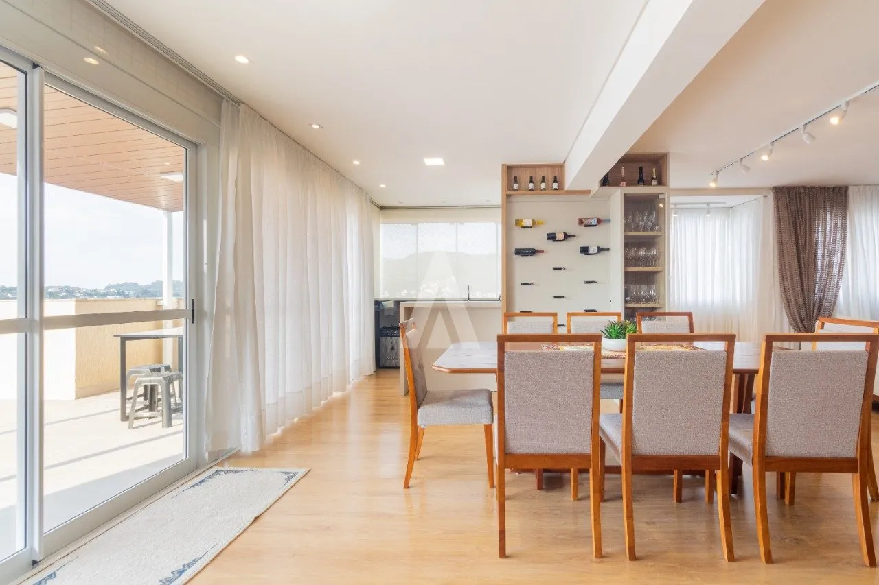 Cobertura com 2 suíte(s) mais 1 quarto(s) à venda no bairro BOM RETIRO em JOINVILLE, por R$ 1.190.000.00. — foto 4