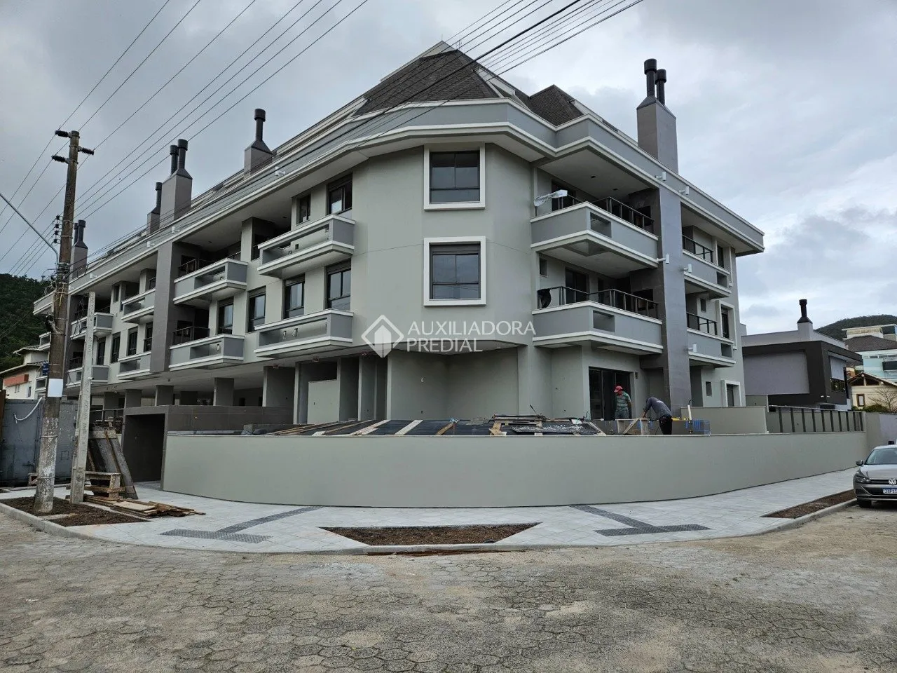 Apartamento à venda com 3 quartos e 1 suíte, 2 vagas, 92m² no Ingleses do Rio Vermelho, Florianópolis - foto 1